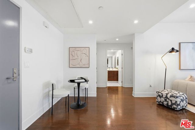 1700 Sawtelle Boulevard 219, Los Angeles, CA 90025
