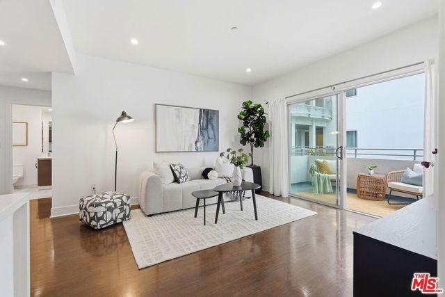 1700 Sawtelle Boulevard 219, Los Angeles, CA 90025