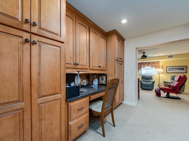 9227 143RD STREET, Seminole, FL 33776
