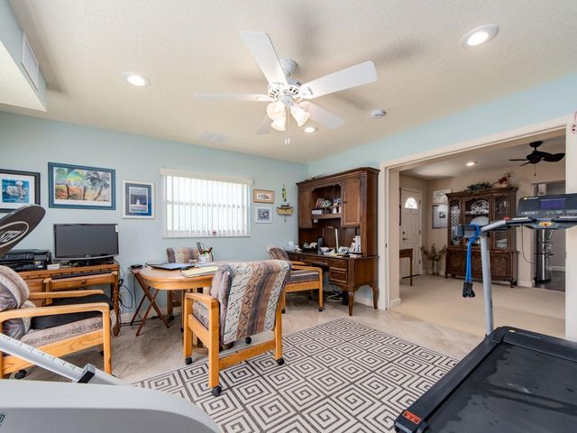 9227 143RD STREET, Seminole, FL 33776