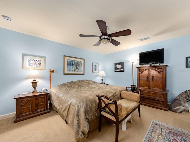 9227 143RD STREET, Seminole, FL 33776