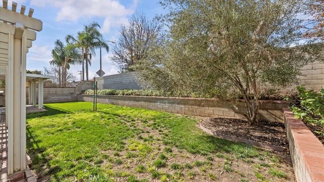6676 Coloma Way, Jurupa Valley, CA 92509