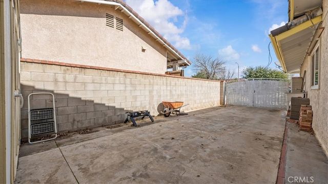 6676 Coloma Way, Jurupa Valley, CA 92509