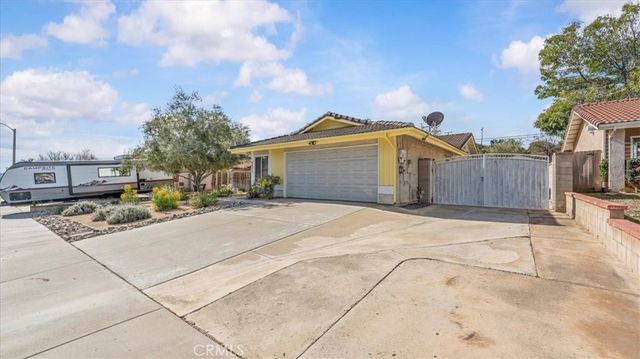 6676 Coloma Way, Jurupa Valley, CA 92509