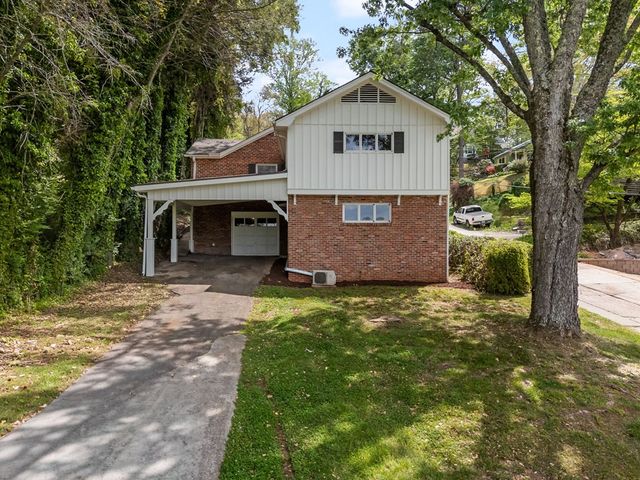 27 Bayless Street, Murphy, NC 28906