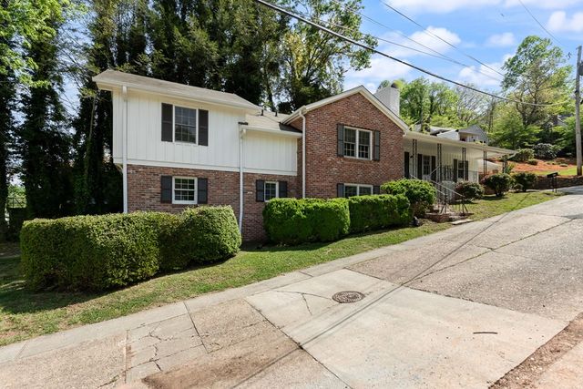 27 Bayless Street, Murphy, NC 28906