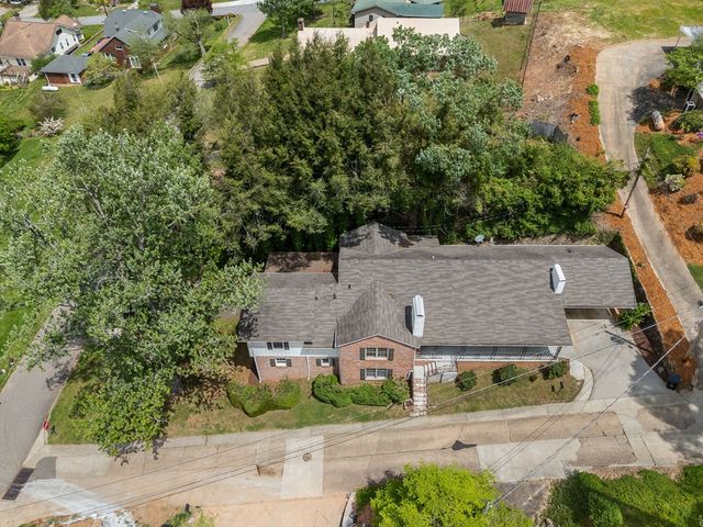 27 Bayless Street, Murphy, NC 28906