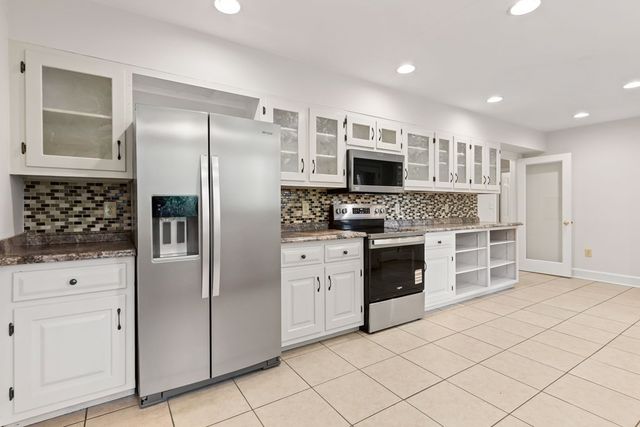 27 Bayless Street, Murphy, NC 28906