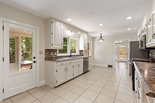 27 Bayless Street, Murphy, NC 28906