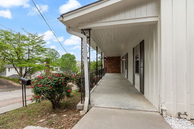 27 Bayless Street, Murphy, NC 28906