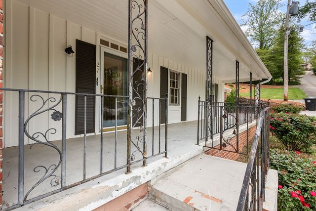 27 Bayless Street, Murphy, NC 28906