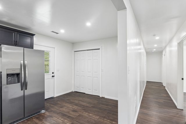 330 W Washington St, Pulaski, TN 38478