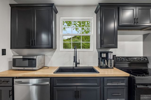 330 W Washington St, Pulaski, TN 38478