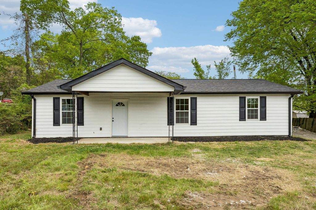 330 W Washington St, Pulaski, TN 38478