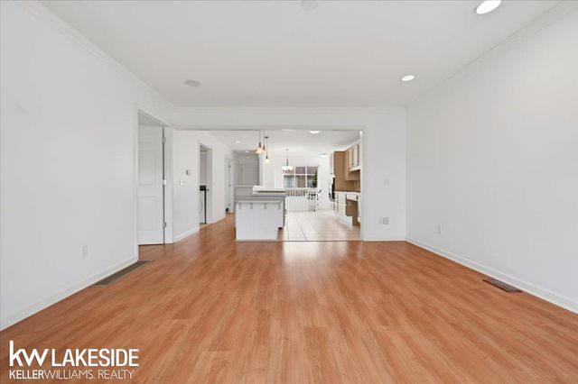 11563 Beaconsfield Road, Washington Twp, MI 48094