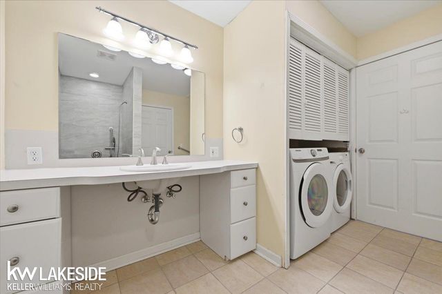 11563 Beaconsfield Road, Washington Twp, MI 48094