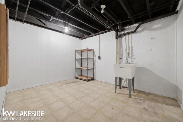 11563 Beaconsfield Road, Washington Twp, MI 48094