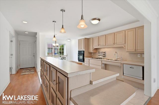 11563 Beaconsfield Road, Washington Twp, MI 48094