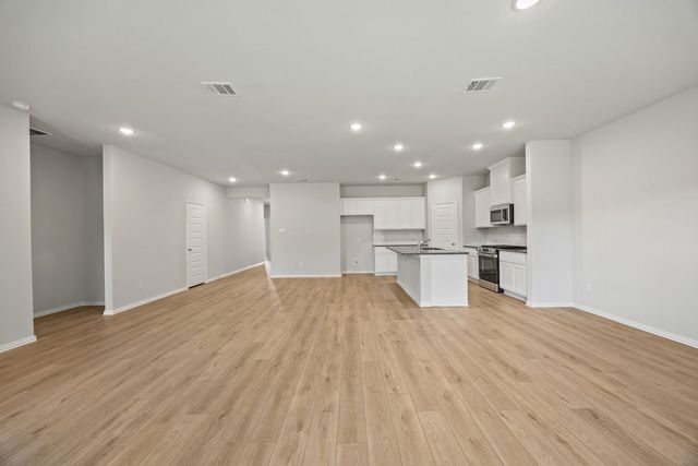 3204 Royal Forest Drive, Denton, TX 76208