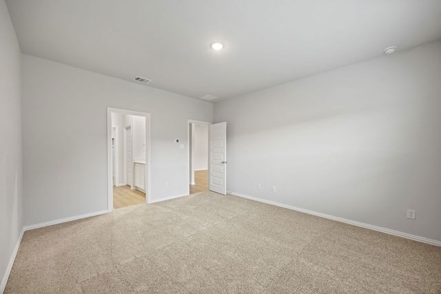 3204 Royal Forest Drive, Denton, TX 76208