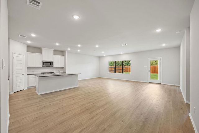 3204 Royal Forest Drive, Denton, TX 76208