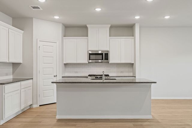 3204 Royal Forest Drive, Denton, TX 76208