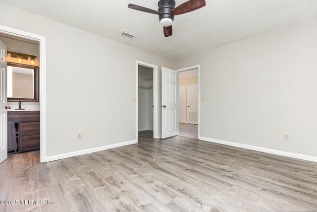 4341 CHOKEBERRY Road, Middleburg, FL 32068