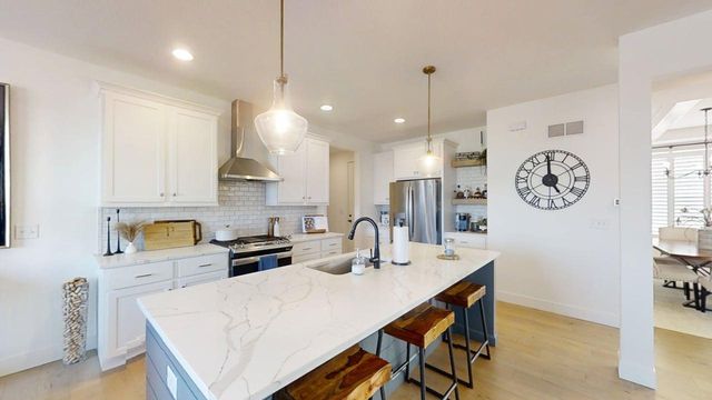 1 Deerfield Court, Bloomington, IL 61705