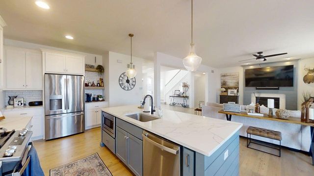 1 Deerfield Court, Bloomington, IL 61705