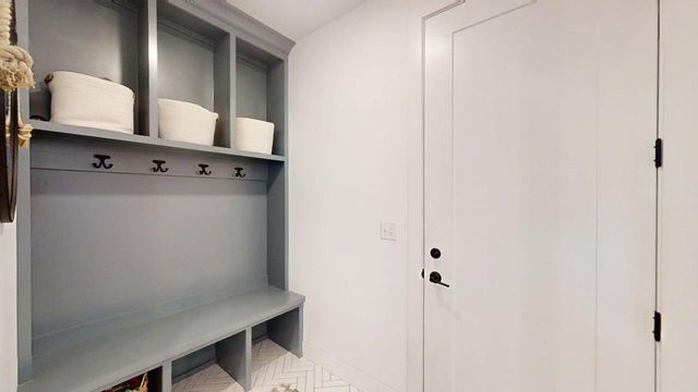 1 Deerfield Court, Bloomington, IL 61705