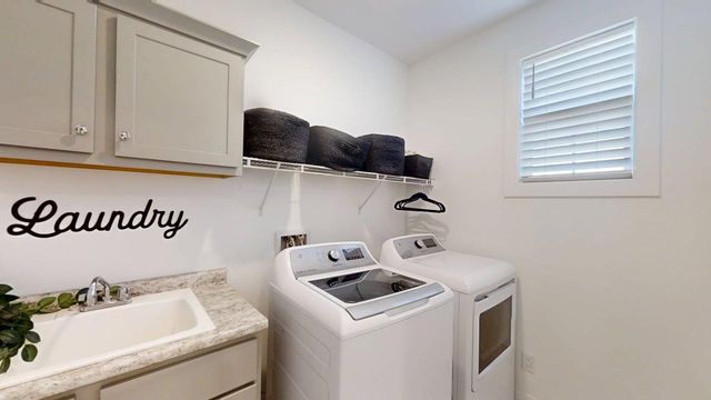 1 Deerfield Court, Bloomington, IL 61705