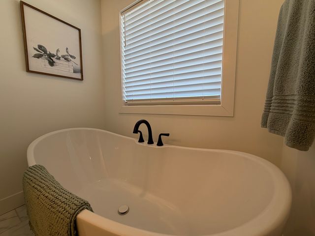 1 Deerfield Court, Bloomington, IL 61705