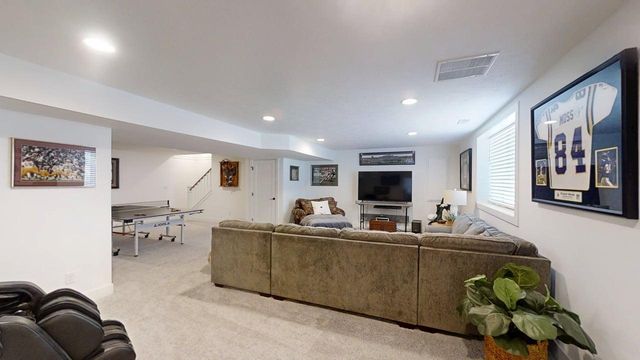 1 Deerfield Court, Bloomington, IL 61705