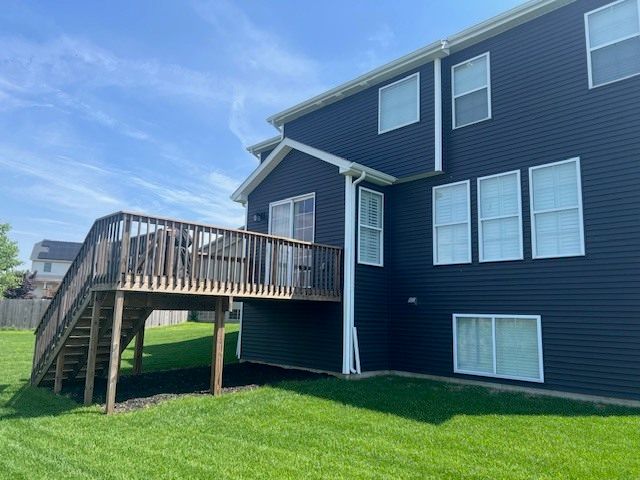 1 Deerfield Court, Bloomington, IL 61705