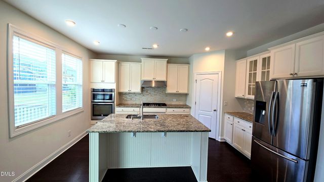 1521 Tinos Overlook Way, Apex, NC 27502