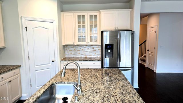 1521 Tinos Overlook Way, Apex, NC 27502