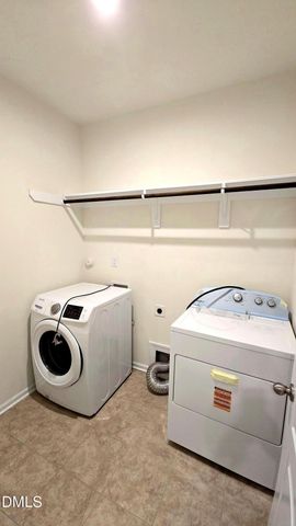 1521 Tinos Overlook Way, Apex, NC 27502