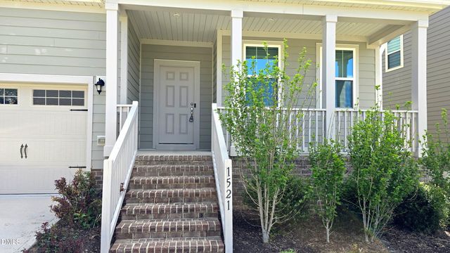 1521 Tinos Overlook Way, Apex, NC 27502