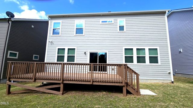 1521 Tinos Overlook Way, Apex, NC 27502