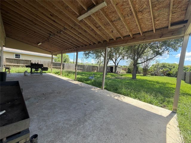 2615 Meiko Drive, Houston, TX 77045