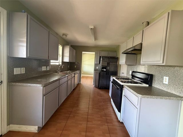 2615 Meiko Drive, Houston, TX 77045