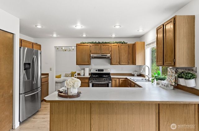 3114 S 366th Court, Federal Way, WA 98003