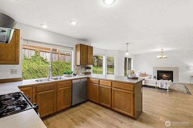 3114 S 366th Court, Federal Way, WA 98003