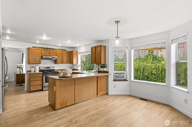 3114 S 366th Court, Federal Way, WA 98003