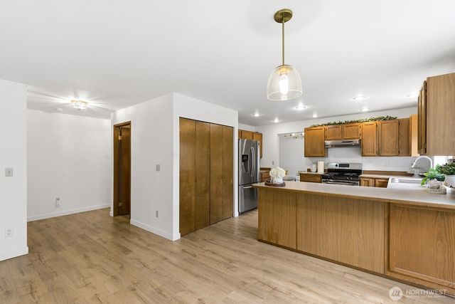 3114 S 366th Court, Federal Way, WA 98003