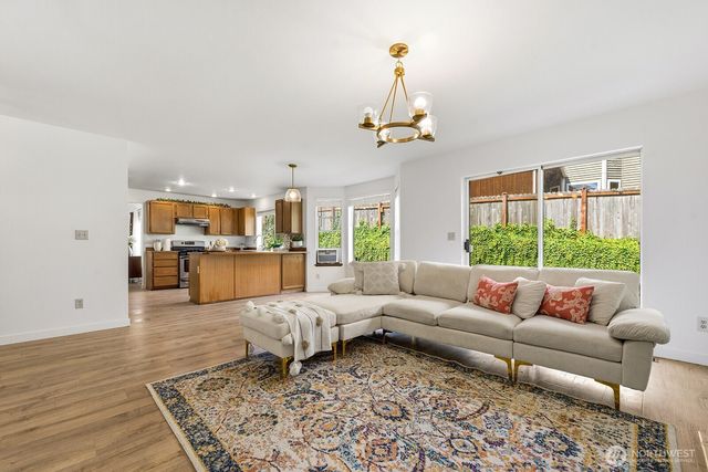 3114 S 366th Court, Federal Way, WA 98003