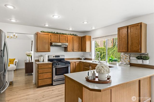 3114 S 366th Court, Federal Way, WA 98003