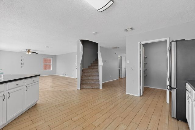 1001 Vicksburg Drive, Ennis, TX 75119