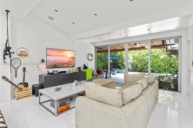 570 NE 52nd Ter 0, Miami, FL 33137