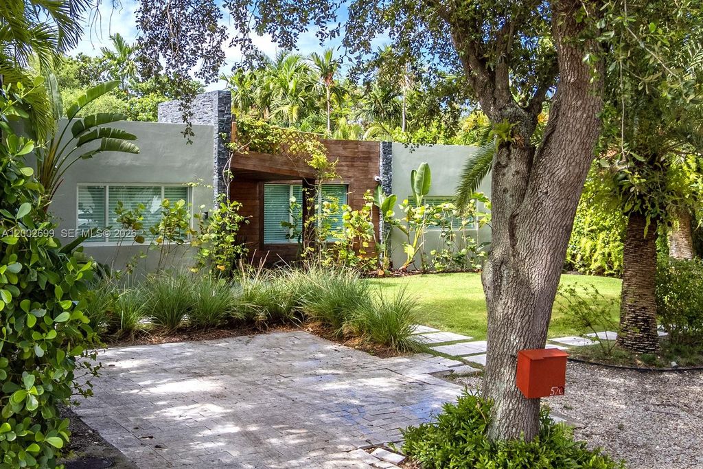 570 NE 52nd Ter 0, Miami, FL 33137